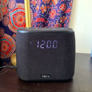 iHome Alarm Clock/Bluetooth Speaker